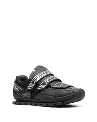 schwarze Sportschuhe von Diesel