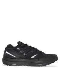 schwarze Sportschuhe von Salomon S/Lab