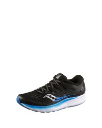 schwarze Sportschuhe von Saucony