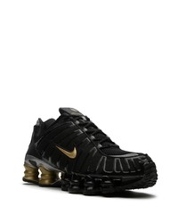 schwarze Sportschuhe von Nike