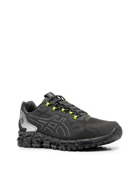 schwarze Sportschuhe von Asics