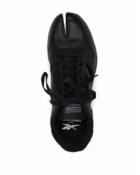 schwarze Sportschuhe von Maison Margiela x Reebok