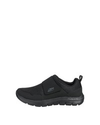 schwarze Sportschuhe von Skechers