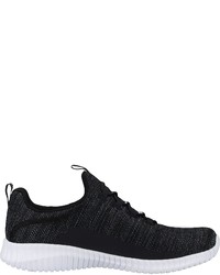 schwarze Sportschuhe von Skechers