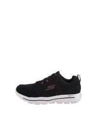 schwarze Sportschuhe von Skechers