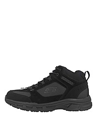 schwarze Sportschuhe von Skechers