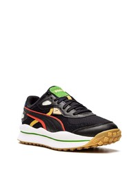 schwarze Sportschuhe von Puma