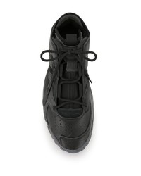 schwarze Sportschuhe von adidas