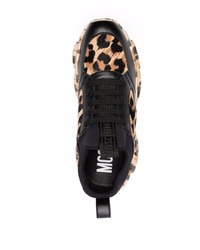 schwarze Sportschuhe von Moschino