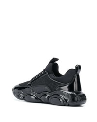 schwarze Sportschuhe von Moschino