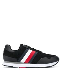 schwarze Sportschuhe von Tommy Hilfiger