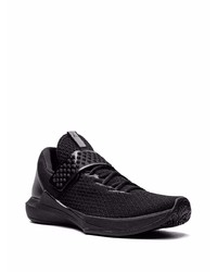 schwarze Sportschuhe von Jordan