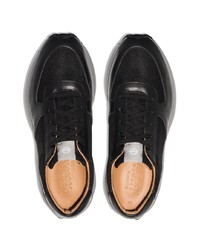 schwarze Sportschuhe von Unseen Footwear