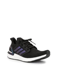 schwarze Sportschuhe von adidas