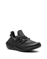 schwarze Sportschuhe von adidas