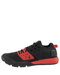 schwarze Sportschuhe von Under Armour