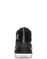 schwarze Sportschuhe von Under Armour