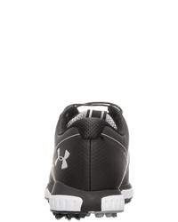 schwarze Sportschuhe von Under Armour