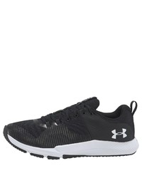 schwarze Sportschuhe von Under Armour