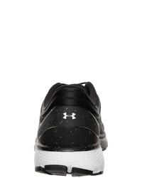 schwarze Sportschuhe von Under Armour