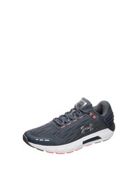 schwarze Sportschuhe von Under Armour