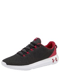 schwarze Sportschuhe von Under Armour