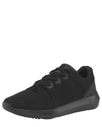 schwarze Sportschuhe von Under Armour