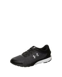 schwarze Sportschuhe von Under Armour