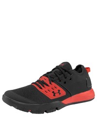 schwarze Sportschuhe von Under Armour