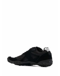 schwarze Sportschuhe von Suicoke