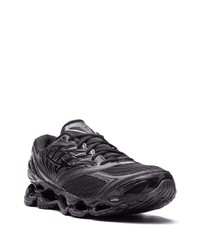 schwarze Sportschuhe von Mizuno