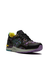 schwarze Sportschuhe von Asics