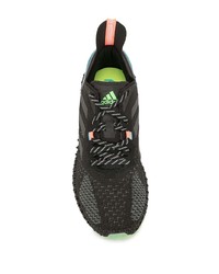 schwarze Sportschuhe von adidas