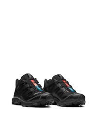 schwarze Sportschuhe von Salomon S/Lab