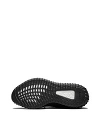 schwarze Sportschuhe von adidas YEEZY