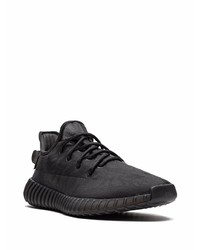 schwarze Sportschuhe von adidas YEEZY