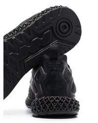 schwarze Sportschuhe von adidas