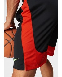 schwarze Sportshorts von Nike