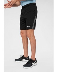 schwarze Sportshorts von Nike