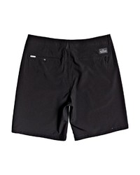 schwarze Sportshorts von Quiksilver