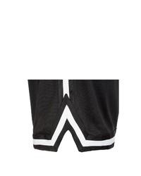 schwarze Sportshorts von Urban Classics