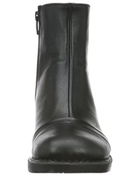 schwarze Stiefel von Art