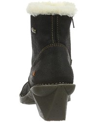 schwarze Stiefel von Art