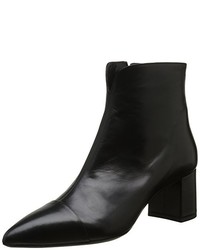 schwarze Stiefel von Atelier Mercadal