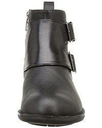 schwarze Stiefel von Clarks