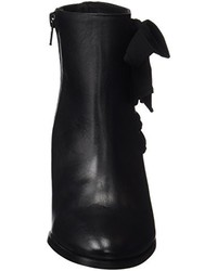 schwarze Stiefel von Cuplé