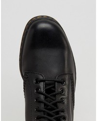 schwarze Stiefel von Dr. Martens
