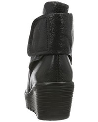 schwarze Stiefel von Fly London