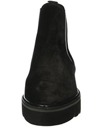 schwarze Stiefel von Kennel und Schmenger Schuhmanufaktur