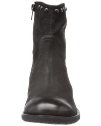 schwarze Stiefel von Kennel und Schmenger Schuhmanufaktur